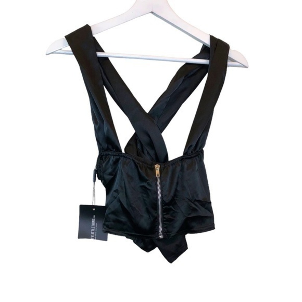 New Pretty Little Thing Satin Zip Up Sleeveless Crop Black